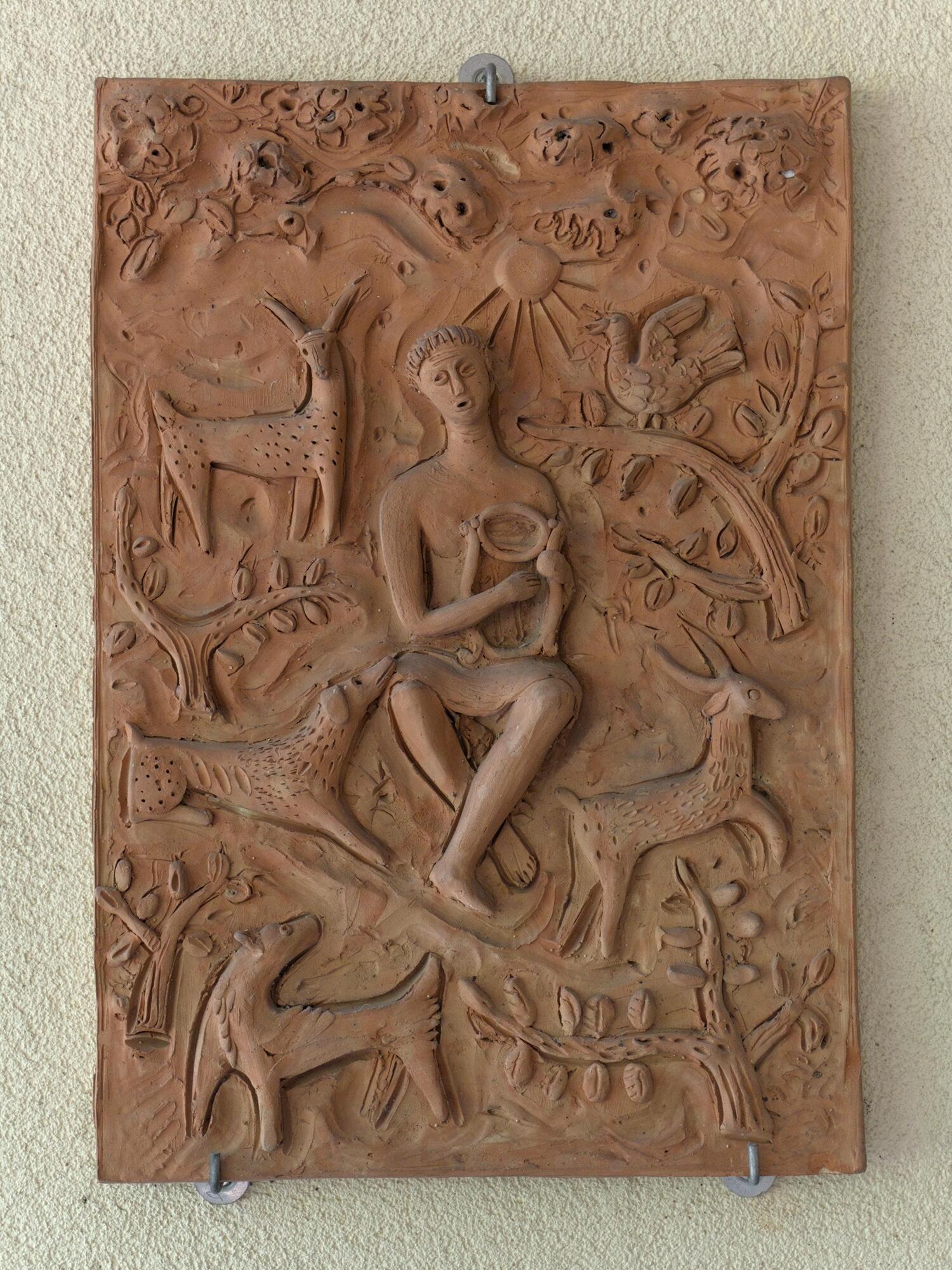 Roberto Brugnolo, *Orfeo*, tavoletta in terracotta all'ingresso di abitazione, via San Pio X 27, Padova