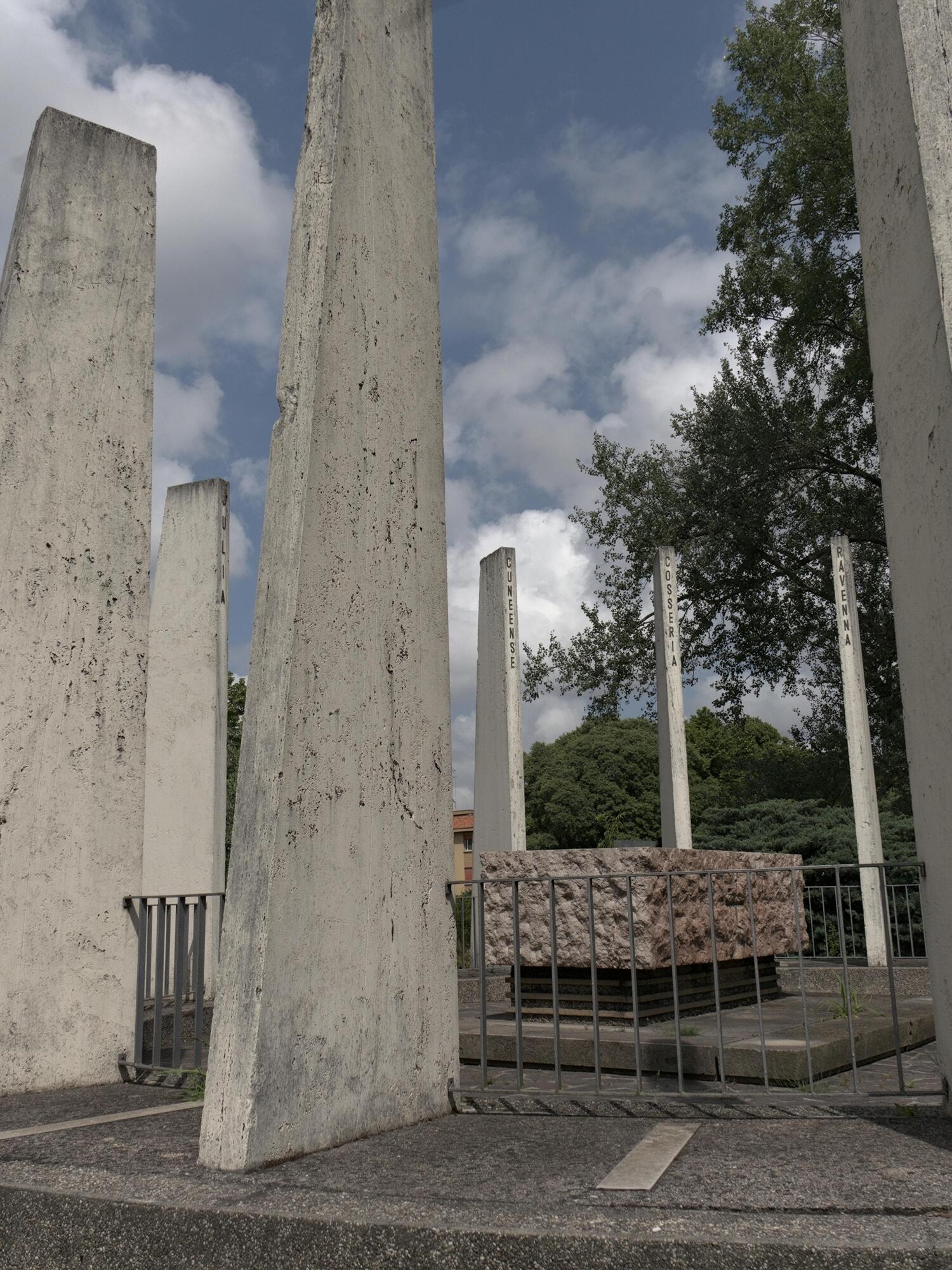Giovanni Zabai, monumento ai reduci di Russia della seconda guerra mondiale, 1961, via San Pio X, Padova