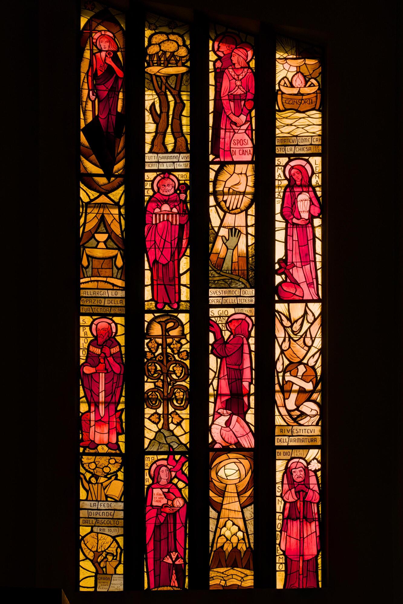 Luciano Bartoli (realizzazione: Caron vetrate d'arte, Vicenza), vetrate del prospetto, 1968, chiesa di San Bartolomeo apostolo in Tencarola (Giovanni Piantella, 1950), via Padova 2, Tencarola di Selvazzano, Padova