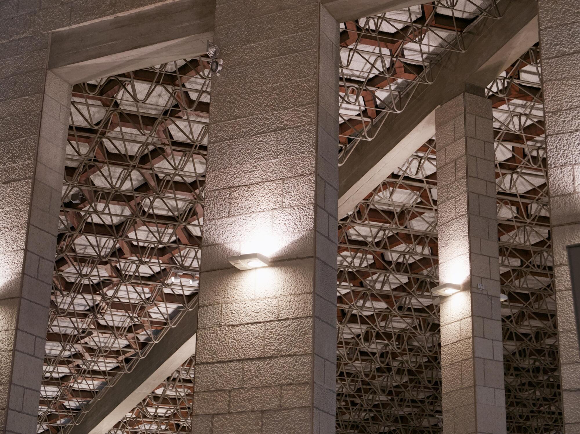 Giulio Brunetta, soffitto della chiesa dell'Opera della Provvidenza S. Antonio (Giulio Brunetta, 1955-59), via della Provvidenza 68, Sarmeola di Rubano, Padova