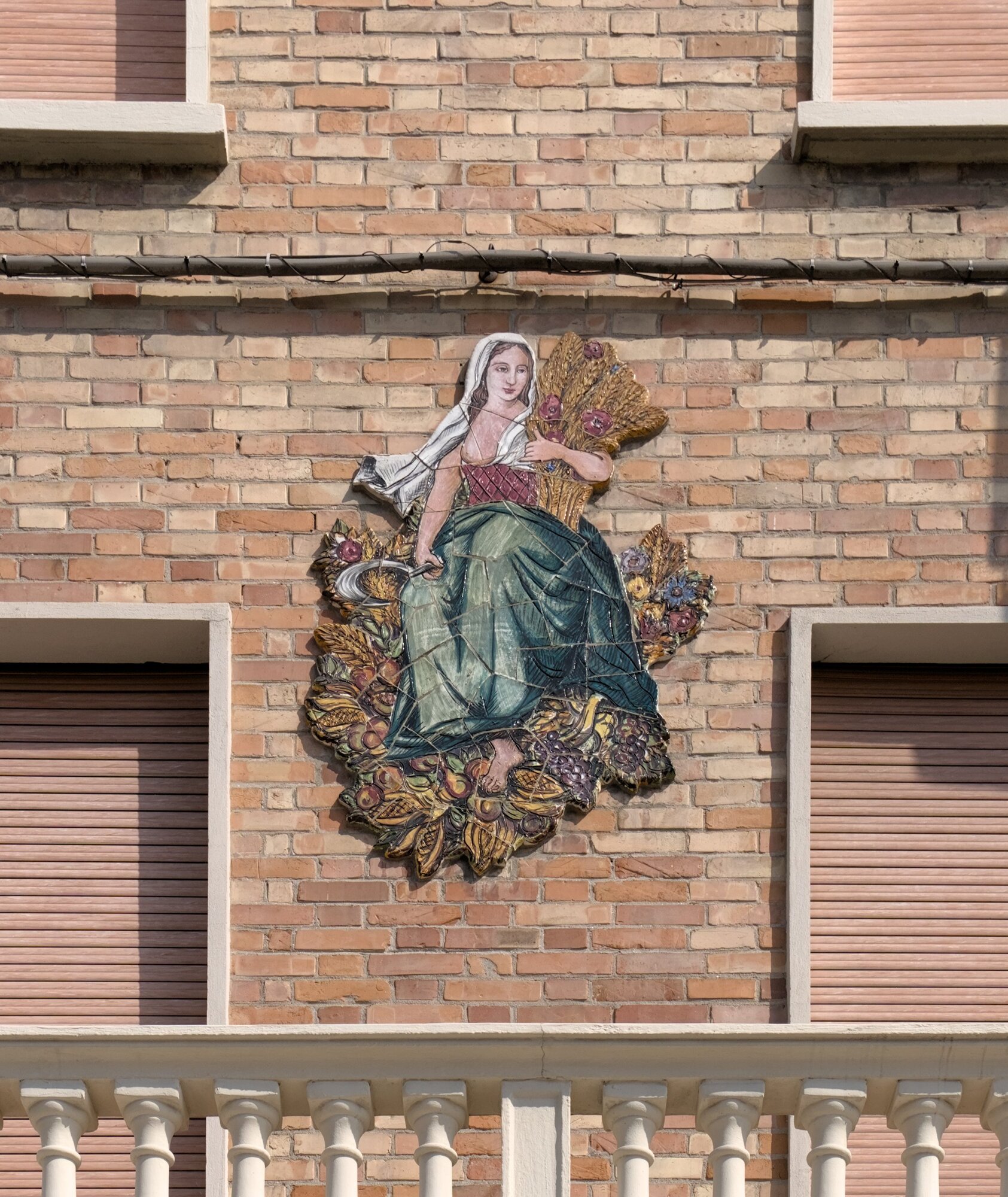 Remigio Lazzaro, *Cerere*, maiolica, via S. Marco 159, Padova