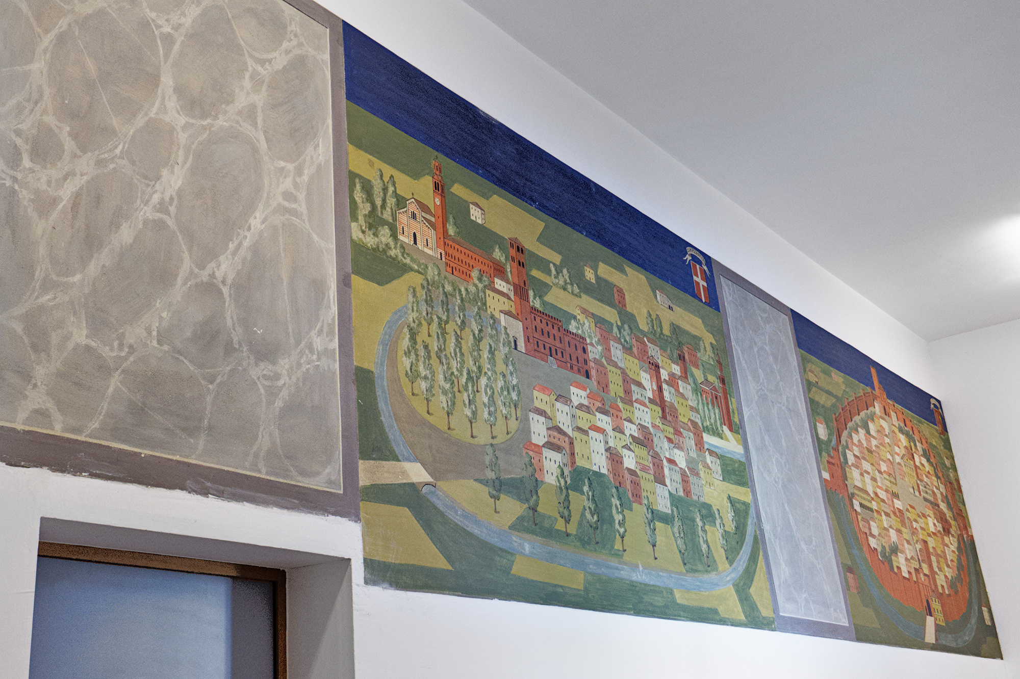 Fulvio Pendini, *Camposampiero* e *Cittadella*, 1960. Due delle otto città venete rappresentate in un grande affresco all'istituto Enrico Bernardi; una parete divisoria nasconde la visione delle altre sei città che oggi si trovano nei locali dell'adiacente liceo Pietro Selvatico. Via Crescini 1, Padova