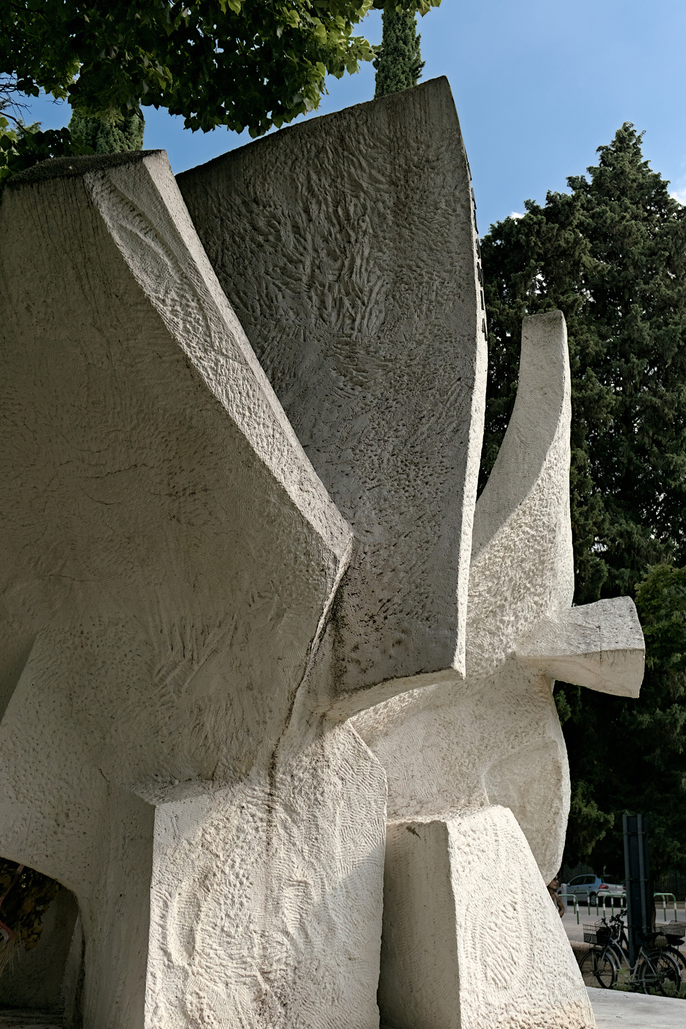 Piera Bortolami, monumento ai caduti della divisione Acqui, 1970, via Curzola angolo via Bernardi, Padova