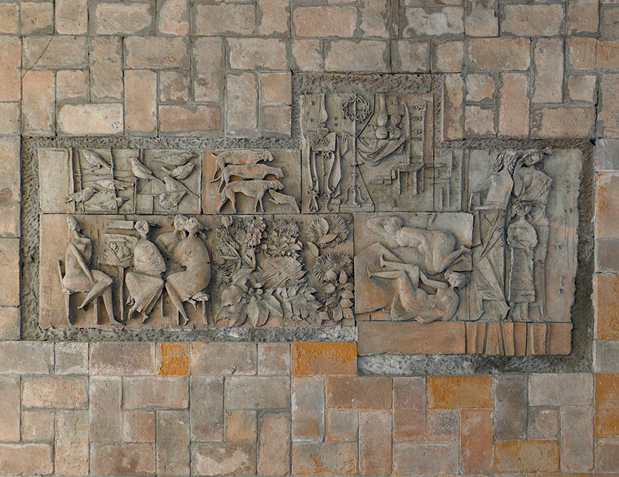 Nerino Negri, decorazione in cotto, 1960, corso Vittorio Emanuele II, Padova, ingresso al civico 150