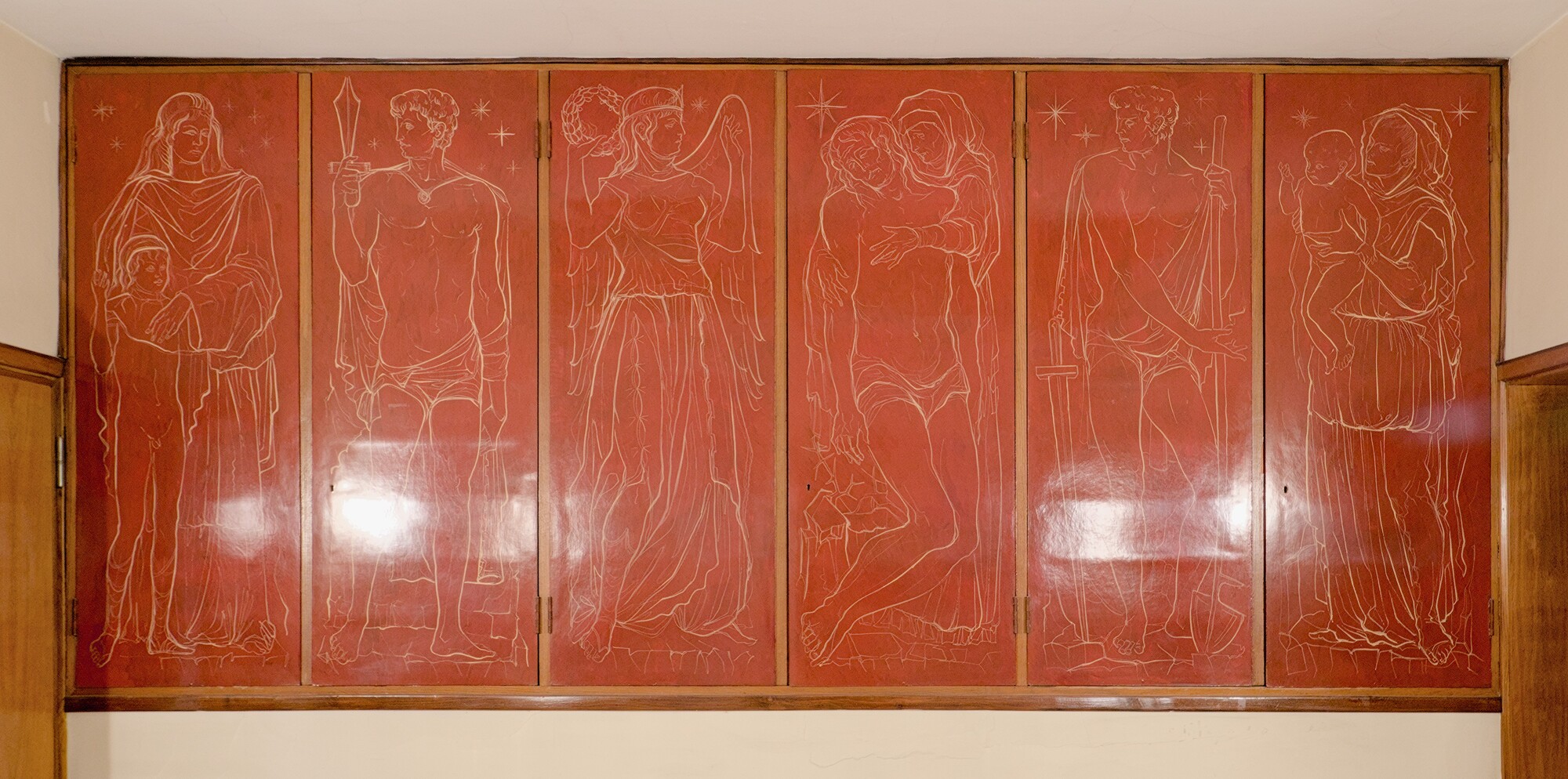 Amleto Sartori, *Il Sacrificio*, decorazione a pennello su linoleum, armadio-archivio, 1956, Casa del Mutilato (Renato Fabbrichesi, 1926-27; ampliamento 1955-56: Studio Giovanni Zabai), piazzale Mazzini, Padova