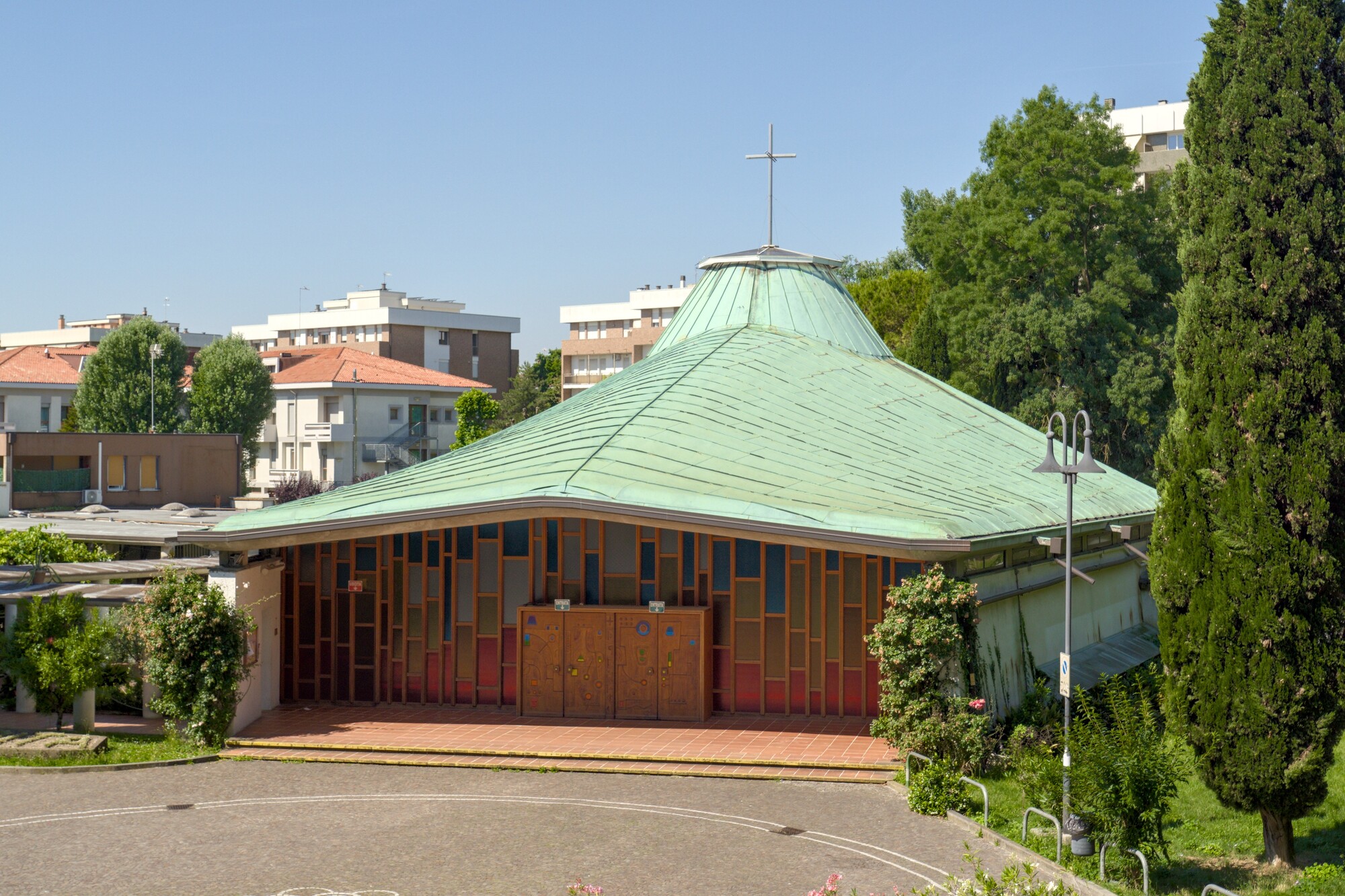 , chiesa di Santa Rita (Francesco Mansutti, Gino Miozzo, Adele Oddino (1962-67), via Santa Rita 18, Padova